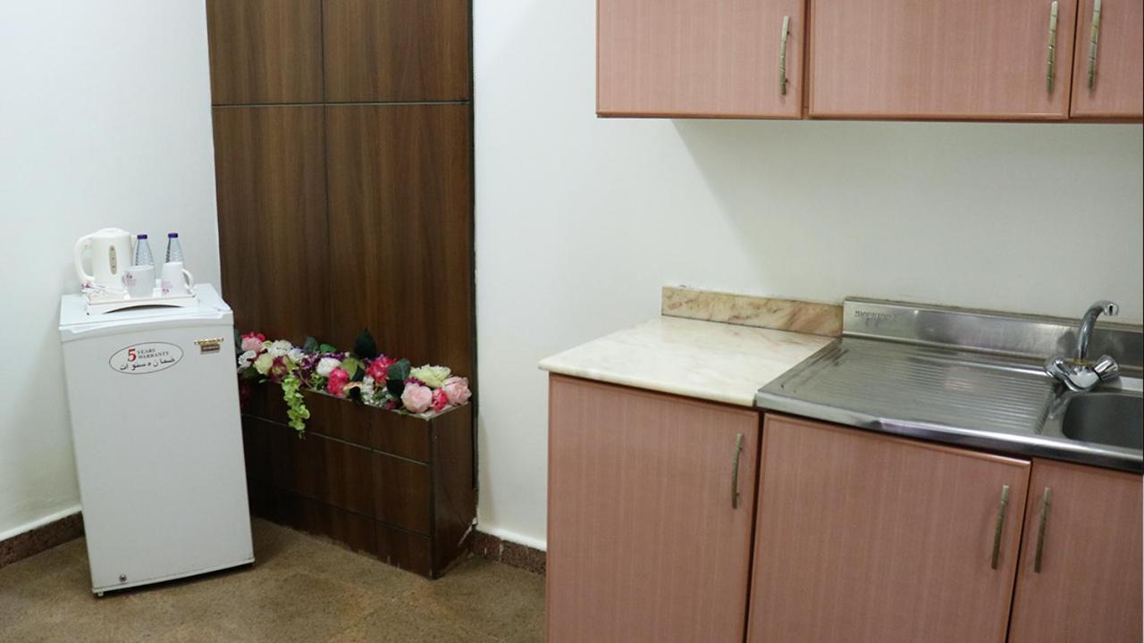 Al Farhan Hotel Suites Riyadh Exteriör bild