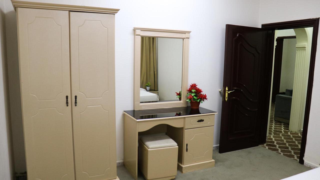 Al Farhan Hotel Suites Riyadh Exteriör bild