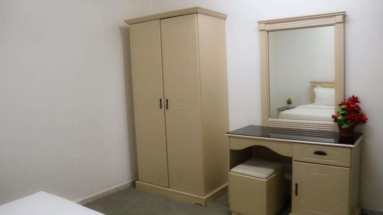 Al Farhan Hotel Suites Riyadh Exteriör bild