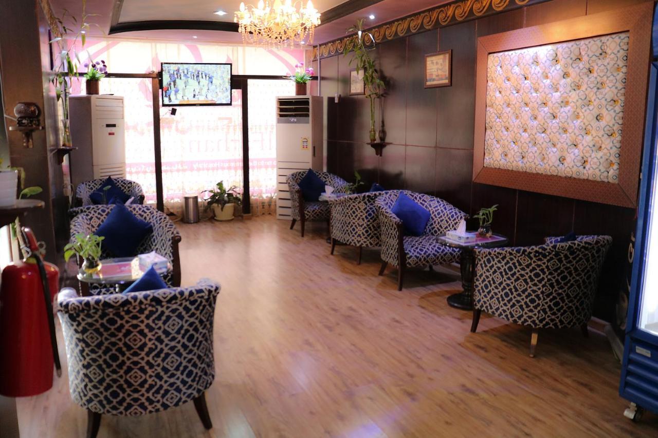 Al Farhan Hotel Suites Riyadh Exteriör bild